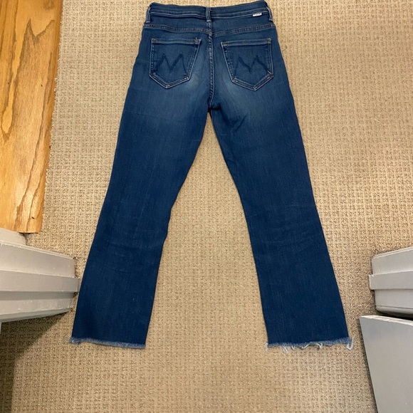 MOTHER denim insider crop step fray in “sweet and sassy” - Picture 3 of 3